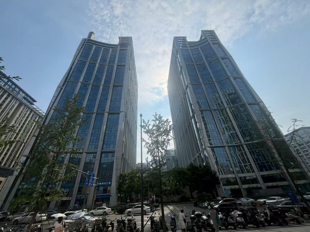 绿地之窗外观图